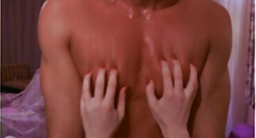 Mama je pokazala sinu dlakavu maca amaterski pornici hrvatska i zaslužila seks na kauču