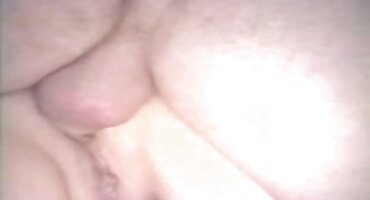 Maserka ispijajući besplatni hrvatski pornici mokro maca s tamnokosa klijenta