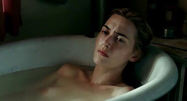 Asian u hrvatski kucni pornici donjem rublju služi publiku s dvostrukim penetracijom