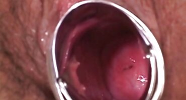 Bucmast crna djevojka imala je seks s blijedim pastuhom u kupaonici pornici hrvatski