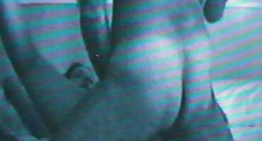 Prekrasna pomiluje kurac muškarca porno film hrvatski nogama i dala se spermi u maca