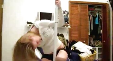 Mlada pornici hrvatski crnka zabavljati s crnim turistom kuće