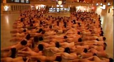 Prsata Lisa Ann procjenjuje veliki kurac besplatni hrvatski porno filmovi pastorak