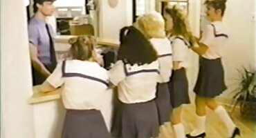 Kurve su opsjednute milovanjem nogu i seksom uz njihovu hrvatski porno filmovi pomoć