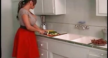 Ruska Plavuša Jesse zlato širi njezine hrvatski amaterski porn noge za masažu