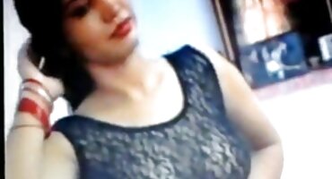 Mlada koketna crvenokosa hrvatski pirnici sranje kurac i skače na nju maca