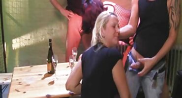 Vesela crnac omogućuje Ebanovina jebanje svaki prorez pornici na hrvatskom jeziku