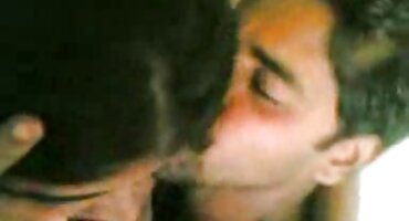 Muž je uhvatio ženu koja ima seks s sobaricom i jebeno ih hrvatski porno video dvoje