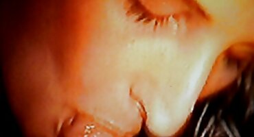 Lijepa mlada žena hrvatski pornici skinula bikini i želi plivati gola