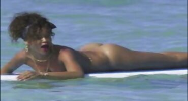 Elena mačka ima lezbijski besplatni hrvatski porno seks s američkom djevojkom