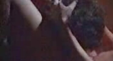 Trgovac s Velikim Sisama nije propustio ni kap ljepljive porno film hrvatska sperme