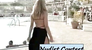 Prsata plavuša u snježnobijele čarape seksa pornici hrvatski