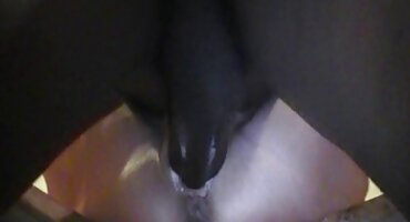 Studentska zabava glatko se pretvara u nevjerojatnu Gangbang pornici iz hrvatske