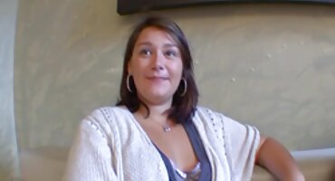 Aspida maser miluje tijelo i provjerava pornići hrvatska sposobnost životinjskog grla