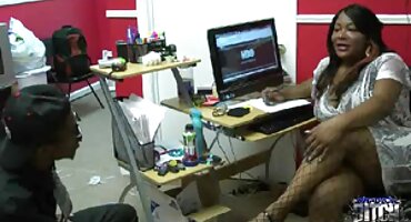 Maser ripped hulahopke na klijenta i jebeno u dupe hrvatski porno filmovi