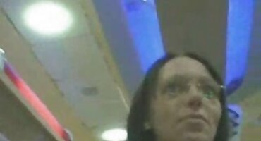 Razuzdana crnka imala je hrvatski porno video Grupni seks i prisiljena je odustati