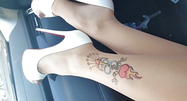 Mlada namiguša uspješno sranje falus svog dečka do porno hrvatska sjemena ga