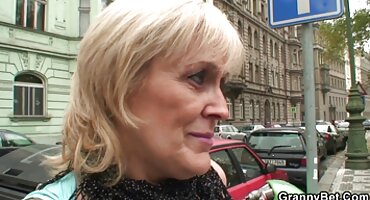 Mlada crvenokosa porno jebanje intenzivno na kuhinjskoj porno filmovi na hrvatskom ploči